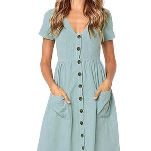 Short sleeve button pocket dress